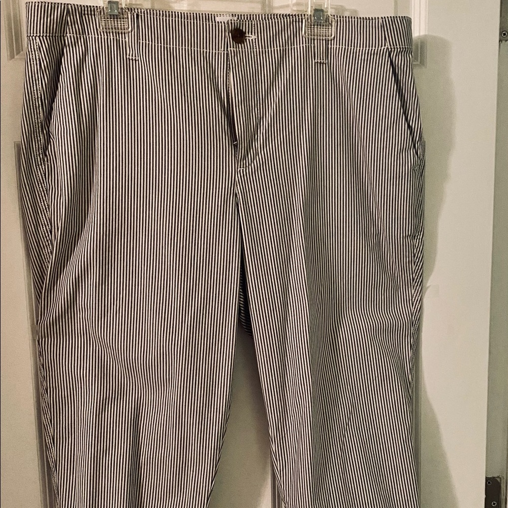 Gap Women’s Girlfriend Khaki Stretch Mid Rise Ankle Capri Stripes Casual
